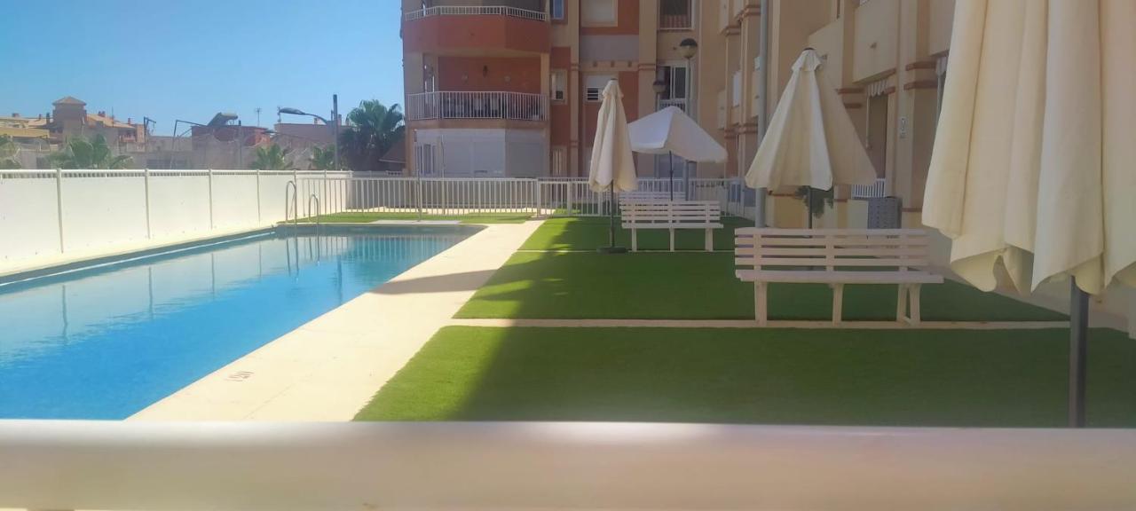 Alojamiento Roquetas De Mar Dış mekan fotoğraf